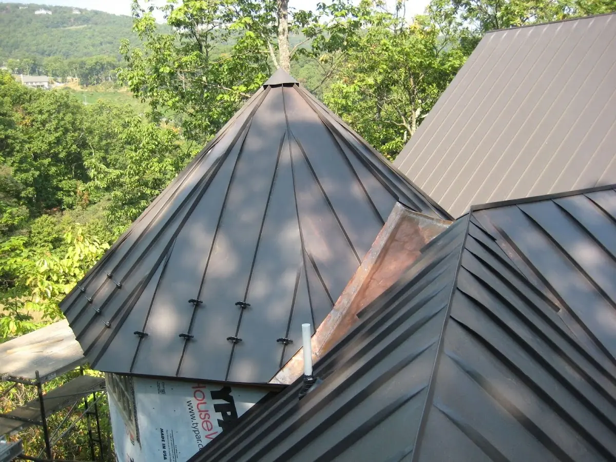 Professional Gutter Cleaning by Craftsman Roofing in Fort Hancock